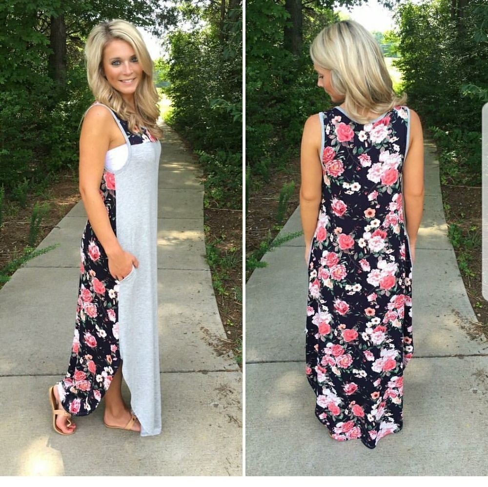 Cutest Floral Maxi Dress! Size Small